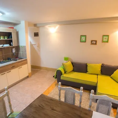 Boem With Huge Terrace * Belgrado